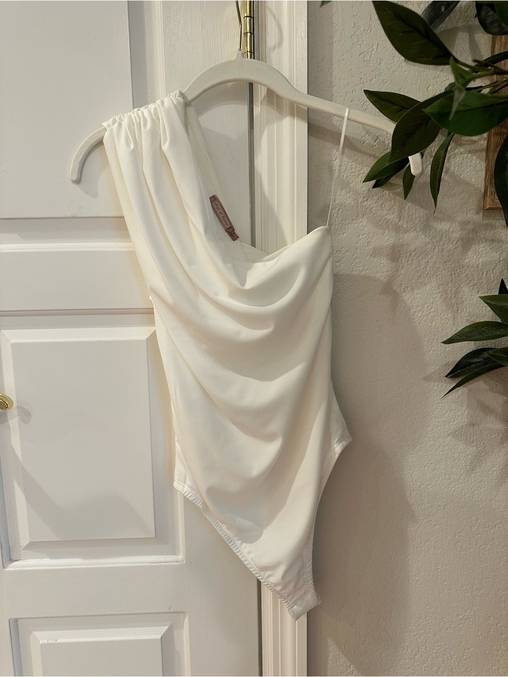 One-Shoulder Ribbed Drape Bodysuit - White